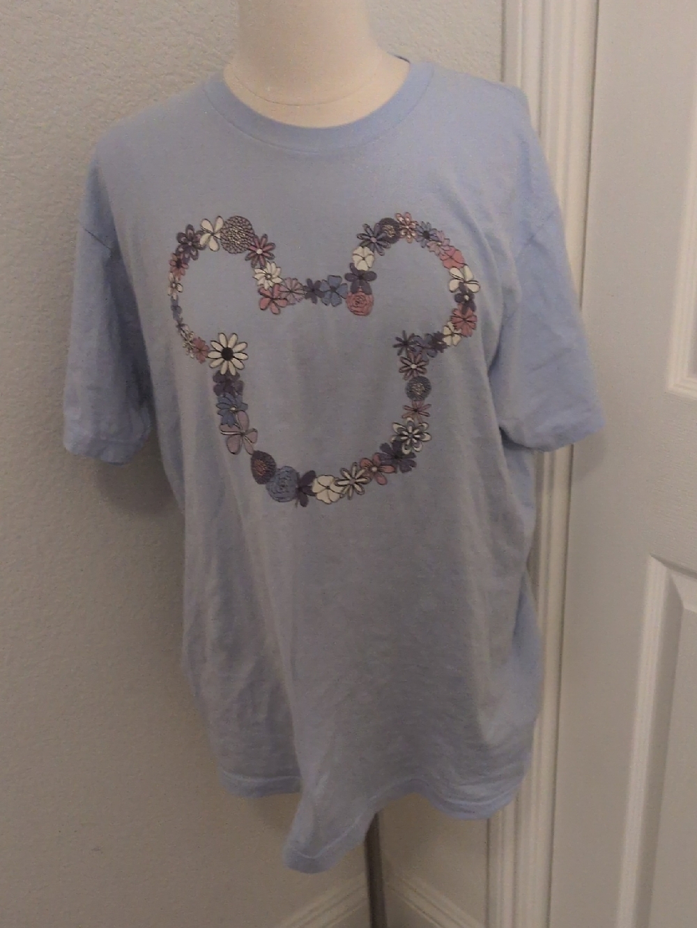Womans Disney Mickey Mouse Floral Flowers Patel Spring Light Blue T-shirt Large